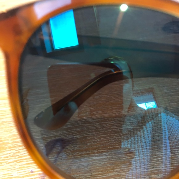 DIFF SUNGLASSES 🕶 - Picture 2 of 3